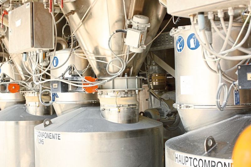 Mit einer Ausrüstung auf dem aktuellen Stand der Technik sind der Lohnfertigung nahezu keine Grenzen gesetzt. (Bild: Hoffmann Mineral)