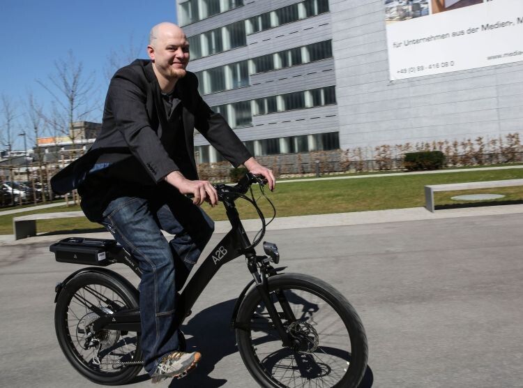 Probefahrten für die Presse. (Foto: A2B)