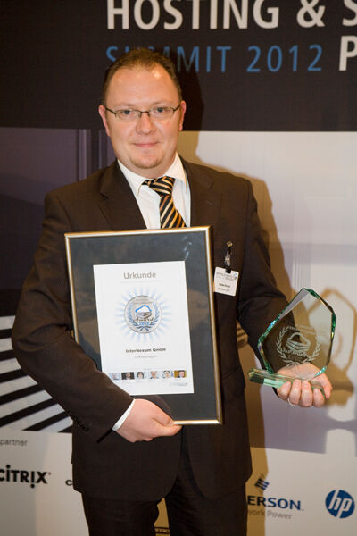 Daniel Strauß, Internexum, erhielt den Award in der Kategorie Domain-Services. (Archiv: Vogel Business Media)