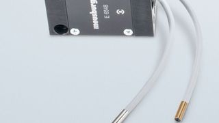 Die geteilte Lichtschranke E 6534 bietet Meusburger zur Vorschub- und Positionskontrolle an (Meusburger)