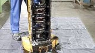 Jede Mewa-Textilmatte kann bis zu drei Liter Flüssigkeit speichern. (Foto: Mewa)