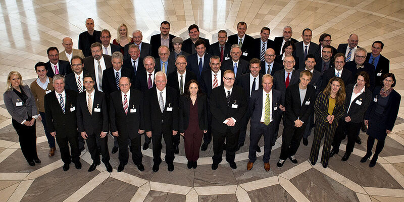 Die Teilnehmer des eGovernment Summit 2012 auf dem Bonner Petersberg (Fotos: A. Kohlhase, M. Klein, D. Schilling, G. Viola, S. Mohn, A. Konrad)