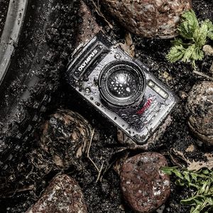 Die robuste Olympus-Kamera macht fast alles mit.