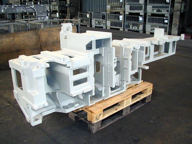 Ständer mit Abmessungen von 2350 mm x 650 mm x 750 mm, Stückgewicht 457 kg, Werkstoff: EN-GJL-200 nach DIN EN 1561. (Bild: Meuselwitz-Guss)