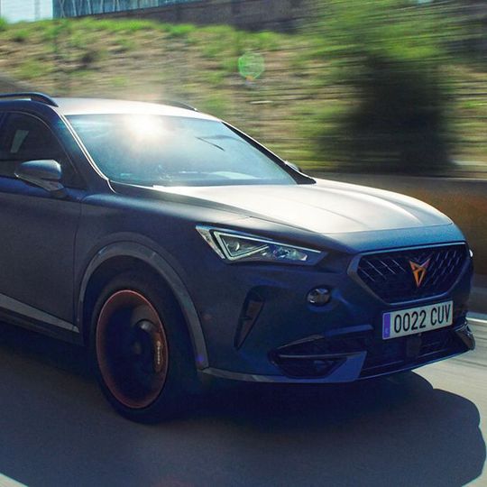 Cupra bringt mit dem Formentor sein erstes eigenentwickeltes Modell in den nächsten Monaten in die Schauräume. Bestellbar sind die ersten 310 Einheiten schon mal. Cupra bringt mit dem Formentor sein erstes eigenentwickeltes Modell in den nächsten Monaten in die Schauräume. Bestellbar sind die ersten 310 Einheiten schon mal.