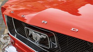 Nach Angaben des Auktionators ist der Mustang in einem 2er-Zustand. (Bild: Catawiki)