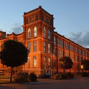 Das Augsburger Fabrikschloss ist Firmensitz und Denkfabrik von Abele Ingenieure.