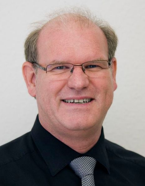 „Mit der Entwicklung des Lastgenerators ist es uns gelungen, den Carrier Sensing-Mechanismus zu unterdrücken. So lässt sich nun auch die Hidden Nodes-Problematik simulieren“, erklärt Dieter Kreuer, Gesellschafter und Produktmanager bei Qosmotec. (Qosmotec)