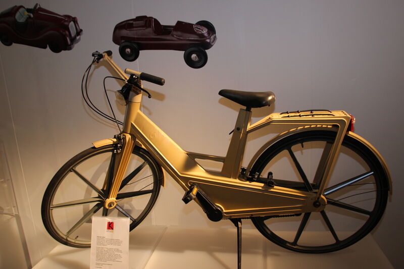 Im Jahr 1973 planten Ingenieure das erste Fahrrad aus glasfaser-verstärktem Polyamid. Unter Federführung des Ingenieurbüros Itera mit Beteiligung von Bayer, SKF und der Chalmers Universität in Stockholm entstand 1980 ein erster Prototyp, zwei Jahre später begann der Verkauf von „Itera“. (Bild: PROCESS)