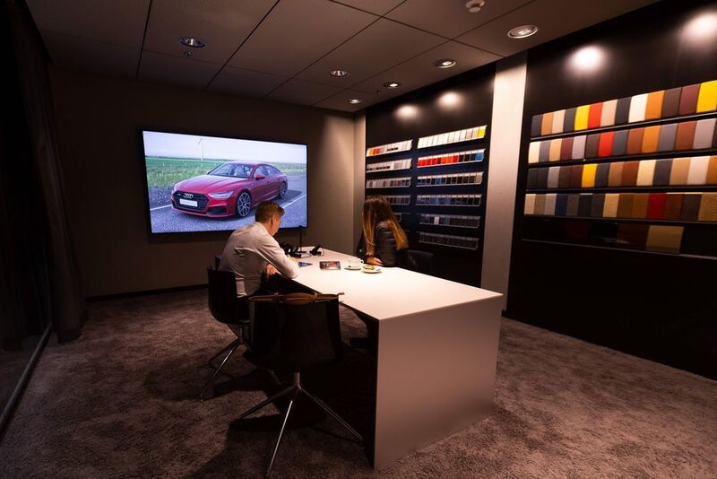 Die Kundenberatung soll unter anderem in zwei vollständig digitalisierten „Customer Private Lounges“ stattfinden. (Audi)