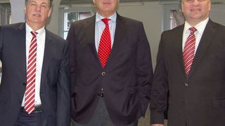 Die Mahr Geschäftsführung mit Stephan Gais (mi.), Ulrich Kaspar (li.) und dem neuen Geschäftsführer Udo Erath (re.) (Mahr)
