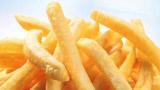 Das Geheimnis guter Pommes liegt auch im zum Frittieren verwendeten Öl. Deshalb gibt es bei ADM Research donnerstags Pommes aus der Labor-eigenen Frittierküche. (©marcelokrelling - stock.adobe.com)