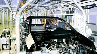 In der digitalen Fabrik erfolgt die Planung und Simulation der gesamten Fertigungsprozesse mit Software virtuell am Rechner.  (Bild: Siemens)