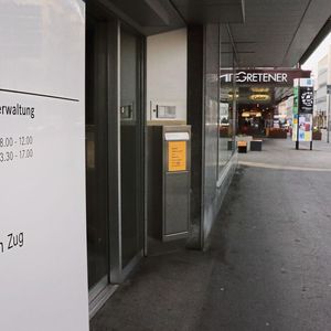 Im Kanton Zug akzeptieren die Steuerverwaltung und einzelne Geschäfte heute Zahlungen mit Kryptowährungen wie Bitcoin oder Ethereum. (Bild:  B. Vogel)