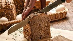Eating a diet rich in wholegrain food is likely to prevent heart disease by reducing body weight, blood pressure and the levels of cholesterol and glucose in the blood. (Source: Unsplash)