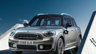 Der Mini Countryman kommt als erstes Modell der Marke auch als Plug-in-Hybrid. (Mini)