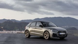 Der Audi A1 ist unter den beliebtesten gebrauchten Kleinwagen auf Autoscout 24 zwar der teuerste. Aber im Vergleich zum letzten Jahr ist er am stärksten im Preis gesunken. Seine Position im Ranking ist Platz vier. (Bild: Audi)