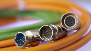 Motoranschlussleitungen - vollkonfektioniert mit dem passendem Stecker - gehören zu den Bestsellern im TKD Potfolio. (Bilder: TKD) (Archiv: Vogel Business Media)