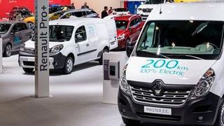 Der Renault-Messestand in Brüssel: Elektromobilität in allen Klassen. (Renault)