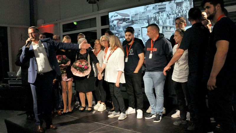 ... und seinen Mitarbeitern für die Unterstützung. (Bild: Wehner – VCG)