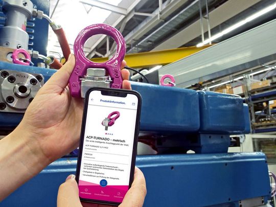 Mit „BUDDYtron“ gibt RUD-Ketten Anwendern ein Tool an die Hand, das ihnen bei vielen Hebevorgängen schnell und unkompliziert professionelle Unterstützung bietet.(Bild:  RUD-Ketten)