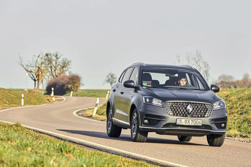 Unter der Haube steckt ein 224 PS starker Turbobenziner. (Borgward)