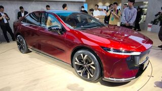 At Auto China 2024 in Beijing, the Mazda EZ-6 made its premiere. The model is developed and produced together with Changan Auto. (Image:SP-X/Mario Hommen)