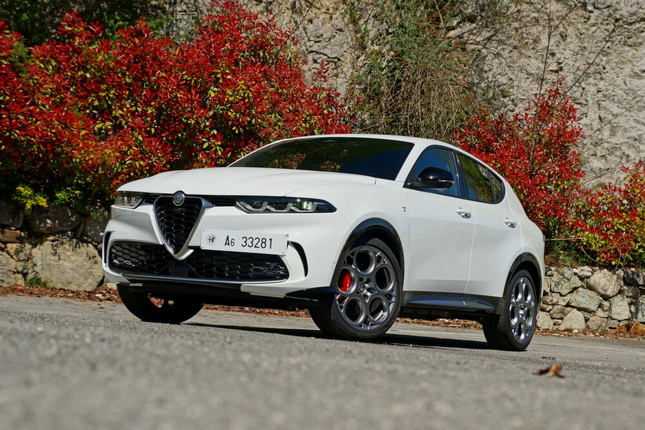 Alfa Romeo Tonale Veloce: Wie der neue Kompakt-SUV fährt (Technische Daten)  - AUTO MOTOR UND SPORT