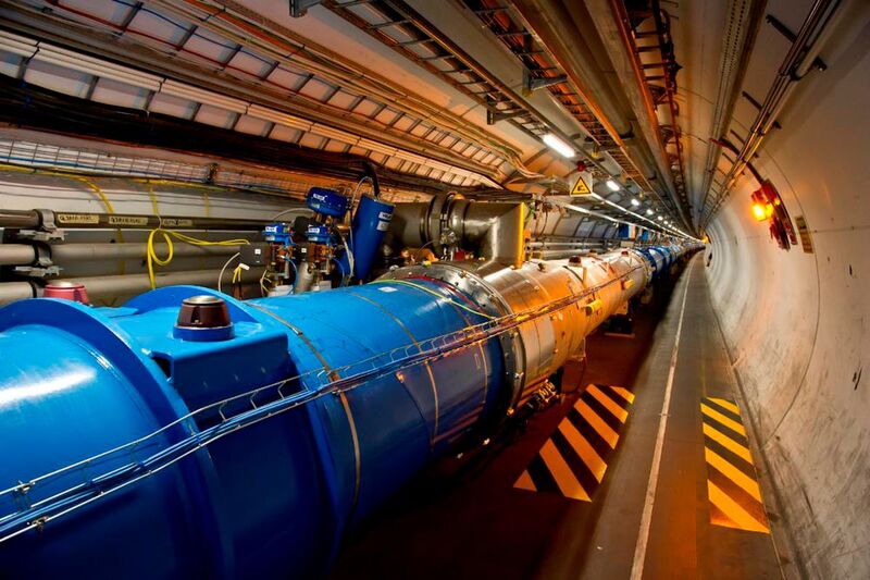 140 Spectrum Digitizerkarten kontrollieren die Shutdown-Sequenz des Large Hadron Collider am CERN.