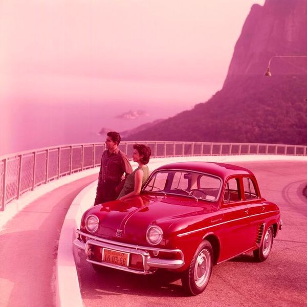 Renault Dauphine aus dem Jahr 1956. (Renault)