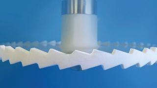 Anwendung finden keramische Rührerkomponenten in der Pigment- oder Zahnpastaherstellung und bei Prozessen, in denen höchste Anforderungen an die Reinheit des Produkts hinsichtlich Spuren von Metallabrieb gefordert sind. (Bild: Ekato)