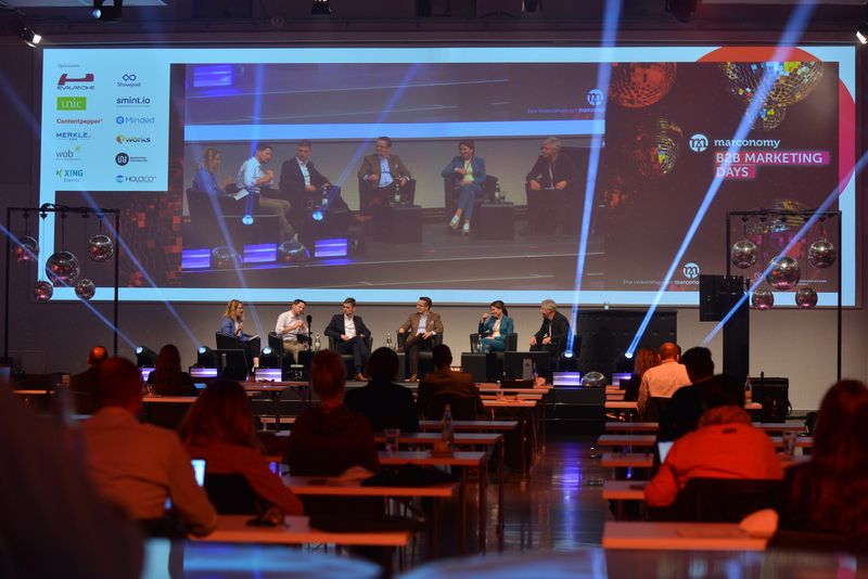 Anlässlich der B2B Marketing Days fragte die marconomy-Redaktion gezielt bei B2B-Marketern, Vertriebs-Profis und Geschäftsführern nach, welche Rolle Hybrid-Selling spielt. (marconomy © Johannes Untch)