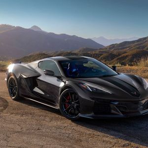 Zusätzlich wird es die Version Grand Sport X mit zusätzlichem E-Motor und über 700 PS geben.(Bild:  Chevrolet)