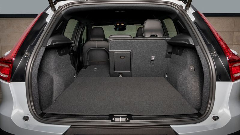 Das Platzangebot bleibt in der E-Version des XC40 voll erhalten. (Bild: Volvo)