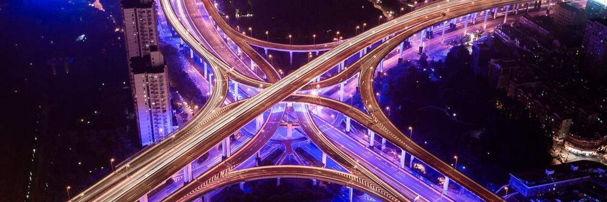 The car as a purely material product is increasingly receding into the background. Instead, multimedia equipment, networking options and digital services are becoming increasingly important.