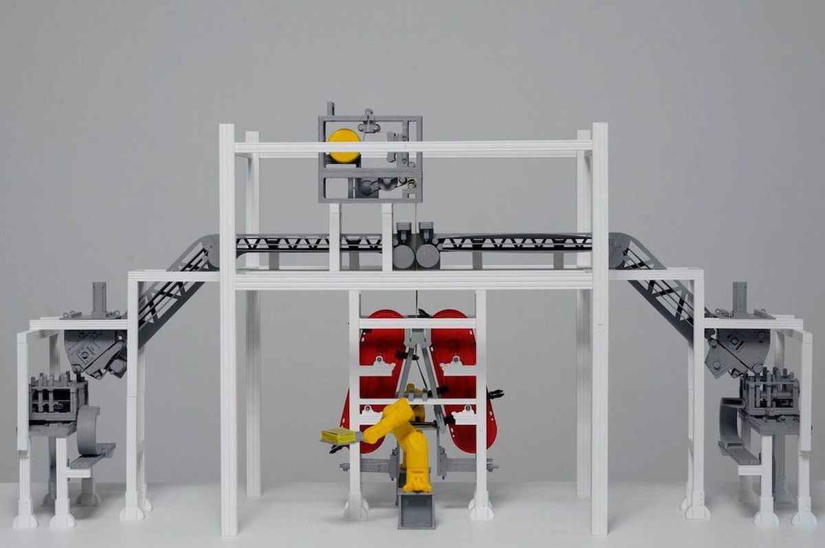 A miniature model of the demonstrator.
