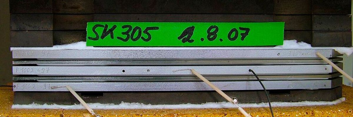 Researchers have demonstrated a service life of 100,000 hours for the first time worldwide with their Solid Oxide Fuel Cell (SOFC) project.