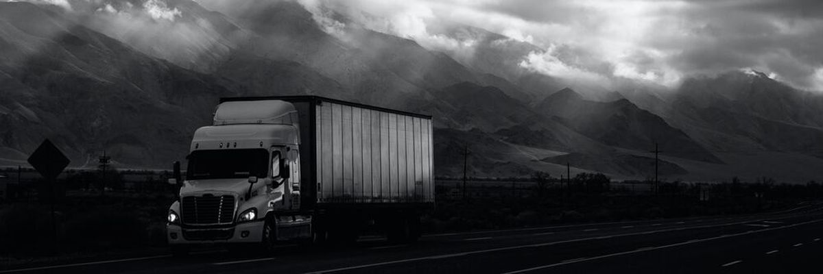 With support from a U.S. DOE award, Cummins and Navistar will co-develop a class 8 truck powered by hydrogen fuel cells.