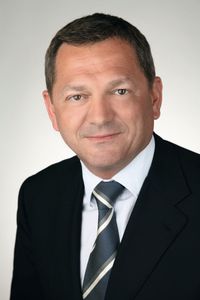 Wolfgang Kobek ist Regional Vice President (RVP) für die Region Southern & Eastern EMEA bei Qlik.