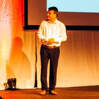 Urban Lankes, Mitbegründer von Trivadis und derzeit Interims-CEO, begrüßt die Teilnehmer des TechEvents.