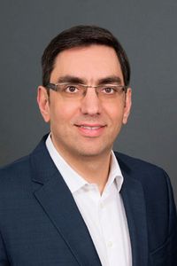 Minas Botzoglou ist Regional Director DACH, Delphix. Sein Unternehmen verfolgt die Mission, Daten in Unternehmen ohne Reibungsverluste bereitzustellen und Innovation zu beschleunigen. Fortune-100-Unternehmen setzen die Delphix Dynamic Data Platform ein, um Daten aus der Cloud oder aus Vor-Ort-Umgebungen miteinander zu verbinden, zu virtualisieren, zu sichern und zu verwalten.