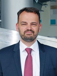 Dr.-Ing. Kai-Ulrich Ventz: „Wir beobachten schon länger die immer größer werdende Bandbreite des Fördergutspektrums bezüglich Format, Beschaffenheit und Gewicht auf ein und demselben Transportsystem.“