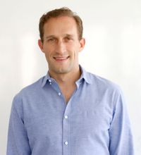 Dr. Cristian Grossmann ist Gründer und CEO der Beekeeper AG.