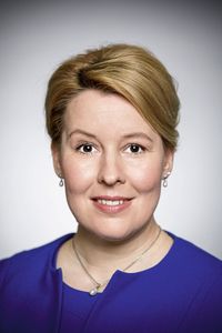 Die Bundesfamilienministerin Dr. Franziska Giffey sieht in Digitalisierung des Elterngelds einen wichtiger Baustein auf dem Weg zur Digitalisierung aller Familienleistungen