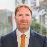 „Zum Personalisieren der Produkte reicht in vielen Fällen ein kurzes Stück eines flexiblen und intelligenten Tracksystems“: Robert Kickinger, Manager Mechatronic Technologies bei B&R. „Zum Personalisieren der Produkte reicht in vielen Fällen ein kurzes Stück eines flexiblen und intelligenten Tracksystems“: Robert Kickinger, Manager Mechatronic Technologies bei B&R.