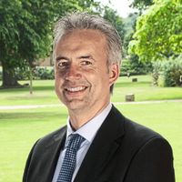 Peter Scheller: "Aus unserer Sicht wird das Thema CAD gerade wieder neu definiert. Ähnlich wie beim Übergang von 2D- zu 3D-Modellen und -Baugruppen wird dieser Prozess neue Technologien für den Konstrukteur zugänglich machen wie Topologieoptimierung oder mechatronische Bibliotheken." Peter Scheller: "Aus unserer Sicht wird das Thema CAD gerade wieder neu definiert. Ähnlich wie beim Übergang von 2D- zu 3D-Modellen und -Baugruppen wird dieser Prozess neue Technologien für den Konstrukteur zugänglich machen wie Topologieoptimierung oder mechatronische Bibliotheken."