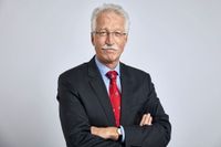 Seit 1994 leitet Thomas Walther den Verpackungsspezialisten Walther Faltsysteme in zweiter Generation. Er hat das Familienunternehmen als Experten für kundenindividuelle Mehrweg- Transportlösungen am Markt etabliert.