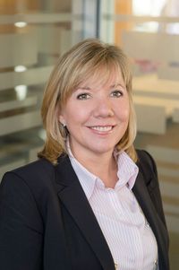 Kimberly King ist Vice President Global Strategic Partners & Alliances bei Hitachi Vantara. Kimberly King ist Vice President Global Strategic Partners & Alliances bei Hitachi Vantara.