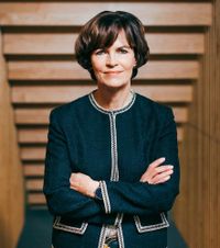 Nicola Leibinger-Kammüller, Vorsitzende der Gruppengeschäftsführung von Trumpf, merkt an: „Wir sind mit einem stabilen Umsatz und einem sehr guten Auftragseingang in das neue Geschäftsjahr gestartet. Das ist unter anderem starken Konjunkturimpulsen aus China geschuldet.“