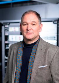 Matthias Gerber, Market Manager LAN Cabling, R&M: „Im Gegensatz zur komplexen und relativ ungenauen Auslegung der PoE-Kabelinstallation mit Normtabellen bietet der PoE-Rechner von R&M für den Planer unter anderem den Vorteil, am Ende der Berechnung eine exakte Dokumentation seiner Planung in Händen zu halten. Und für den Gebäudebetreiber bietet diese Dokumentation die von R&M garantierte Sicherheit, dass die Installation auch tatsächlich seiner Ausschreibung entspricht."